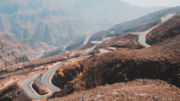 7 Best Cars for Dubai to Fujairah Beach Weekend Drives 2026